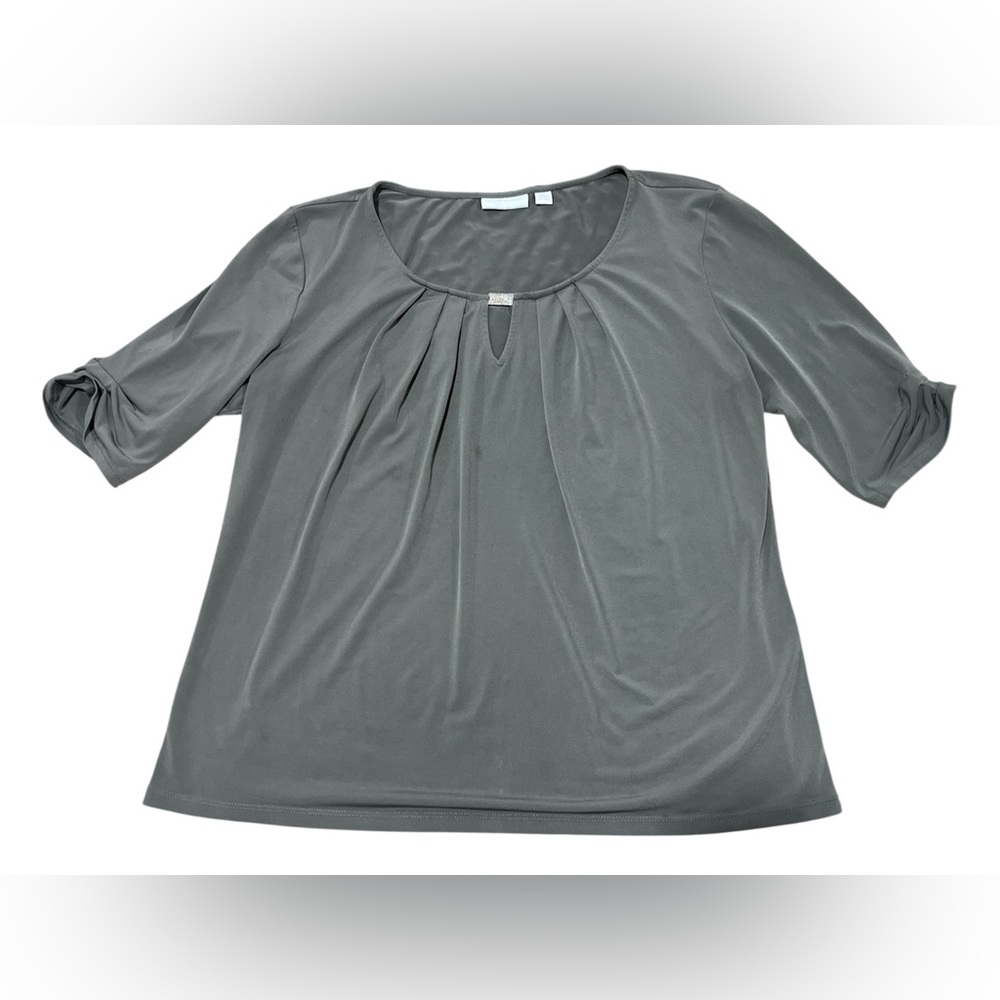 New York & Company Gray Pleated Scoop Neck Top